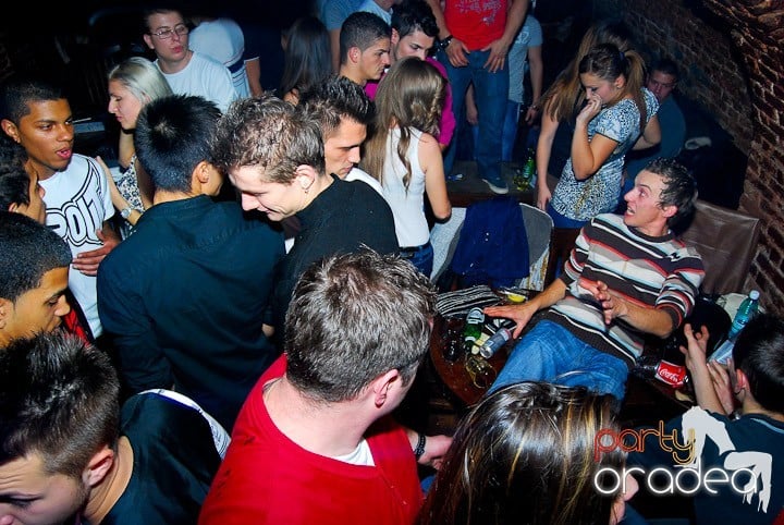 Friday Night @ Escape, 