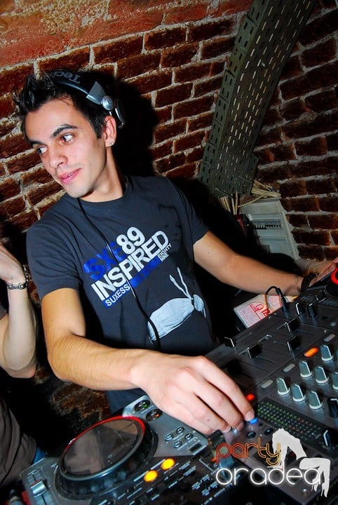 Friday Night @ Escape, 