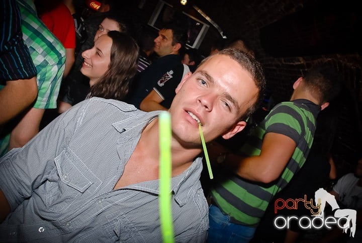 Friday Night Fever @ Club Escape, 