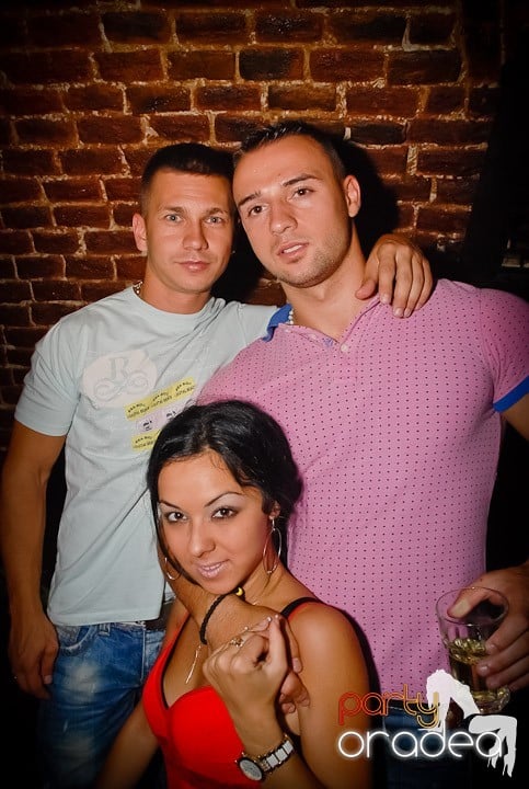 Friday Night Fever @ Club Escape, 