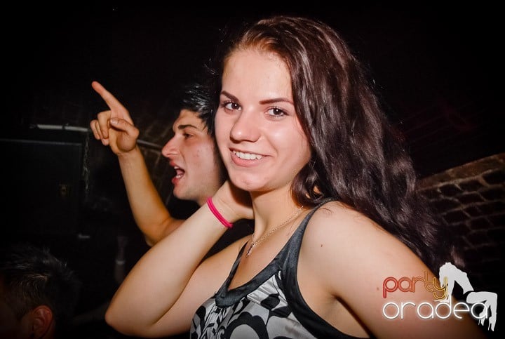 Friday Night Fever @ Club Escape, 