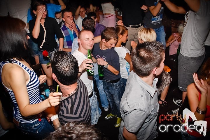 Friday Night Fever @ Club Escape, 