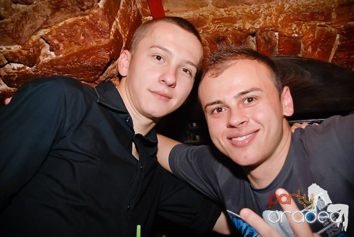 Friday Night Fever @ Club Escape, 