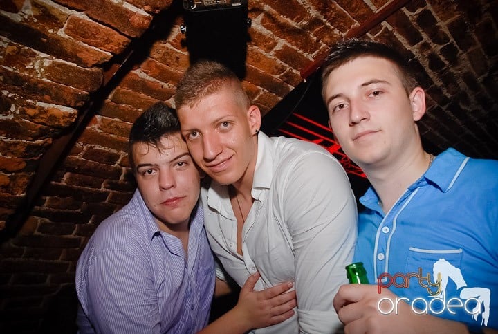 Friday Night Fever @ Club Escape, 