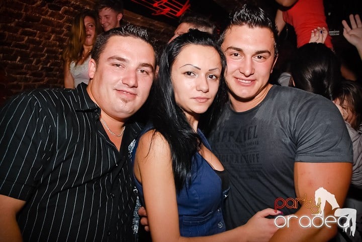 Friday Night Fever @ Club Escape, 