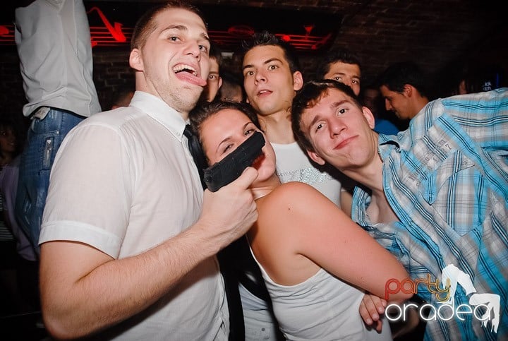 Friday Night Fever @ Club Escape, 