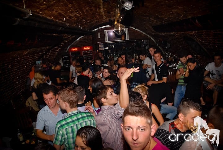 Friday Night Fever @ Club Escape, 