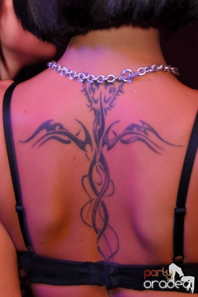 Friday Night Fever în Club Atti's, 