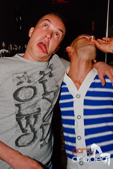 Friday Night Fever în Downtown, 