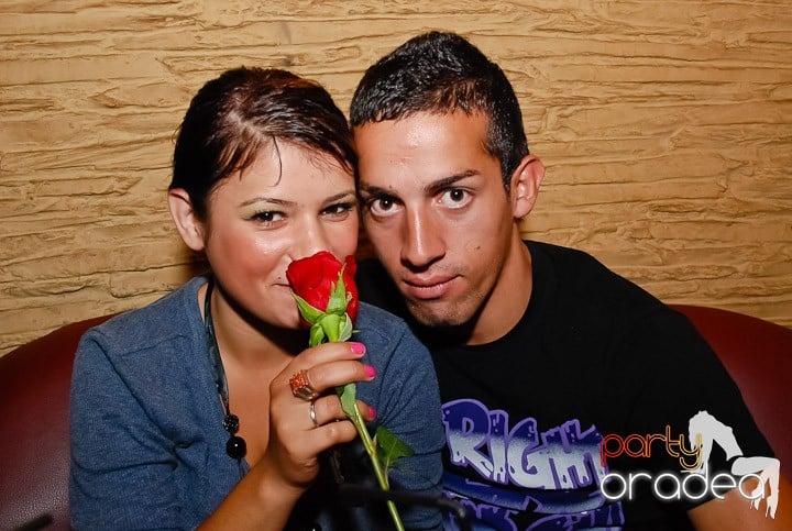 Friday Night Fever în Downtown, 