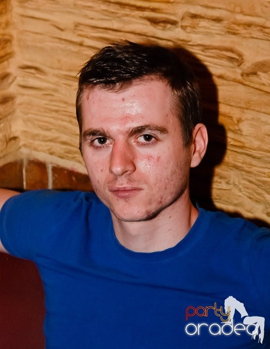 Friday Night Fever în Downtown, 