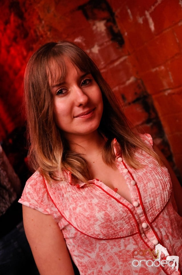 Friday Night Fever în Escape, 