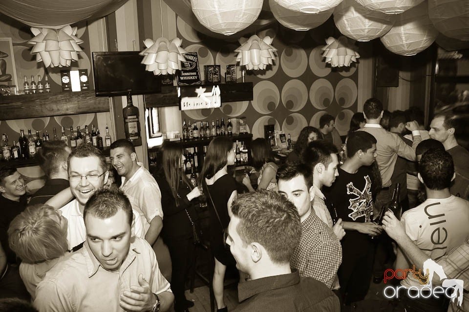 Friday Night în Juice, Juice