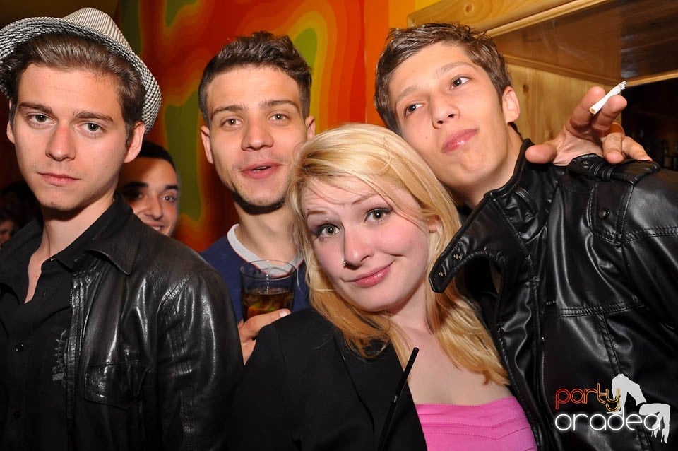 Friday Night în Juice, Juice
