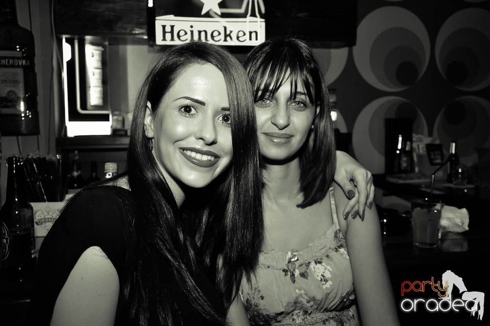 Friday Night în Juice, Juice