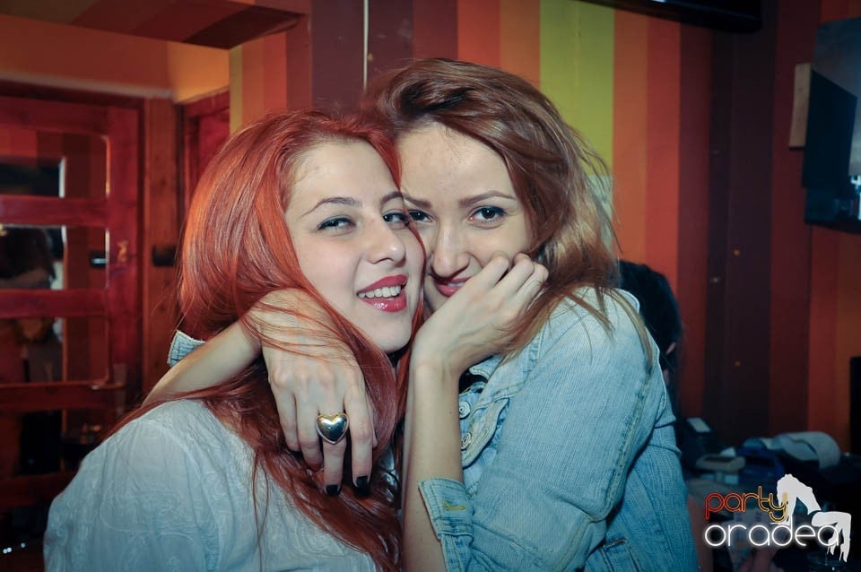 Friday Night în Juice, Juice