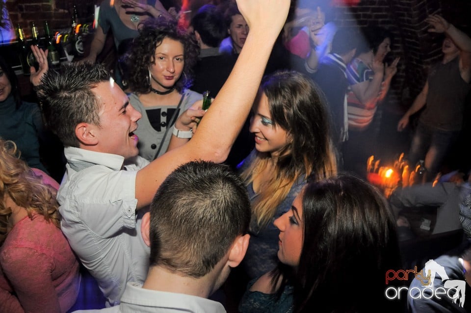 Friday Night Party 2 @ Escape, 