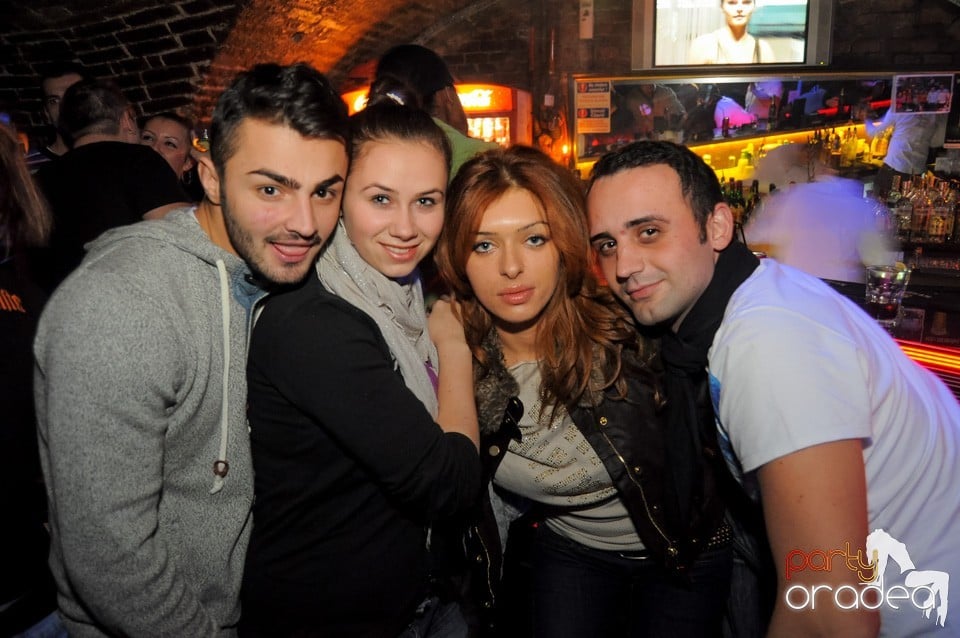 Friday Night Party 2 @ Escape, 