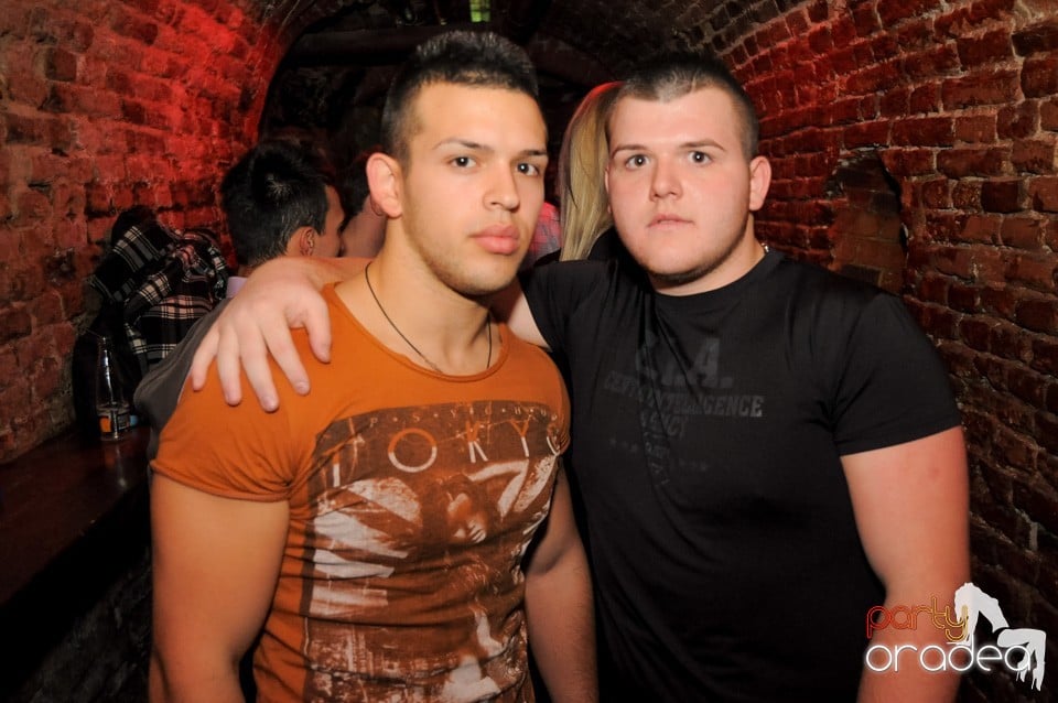 Friday Night Party 2 @ Escape, 