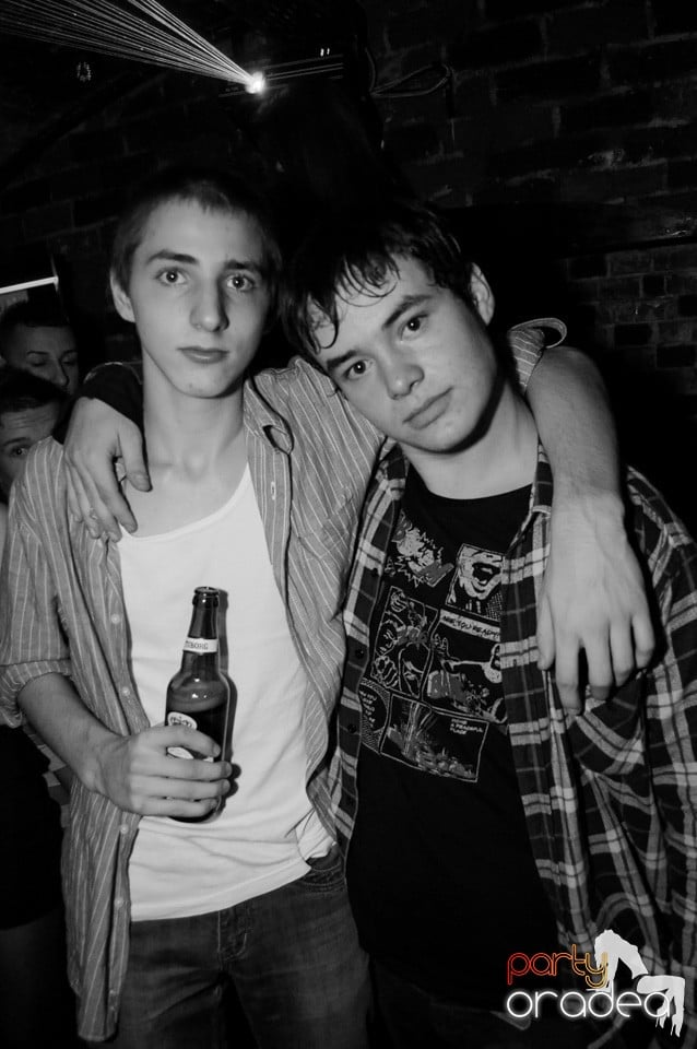 Friday Night Party 2 @ Escape, 