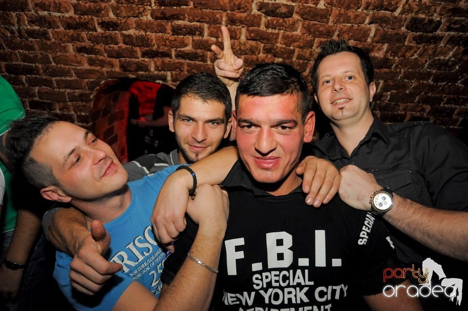 Friday Night Party 2 @ Escape, 