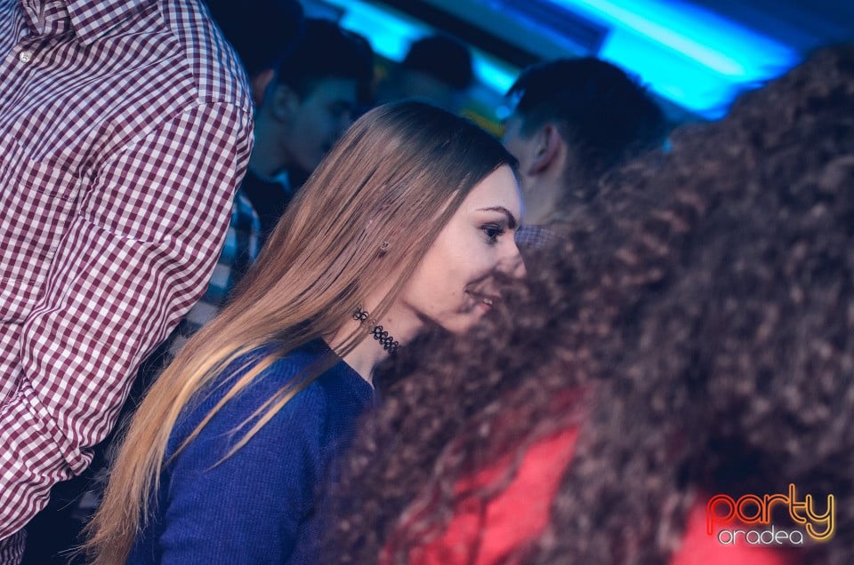 Friday Night Party, Green Pub