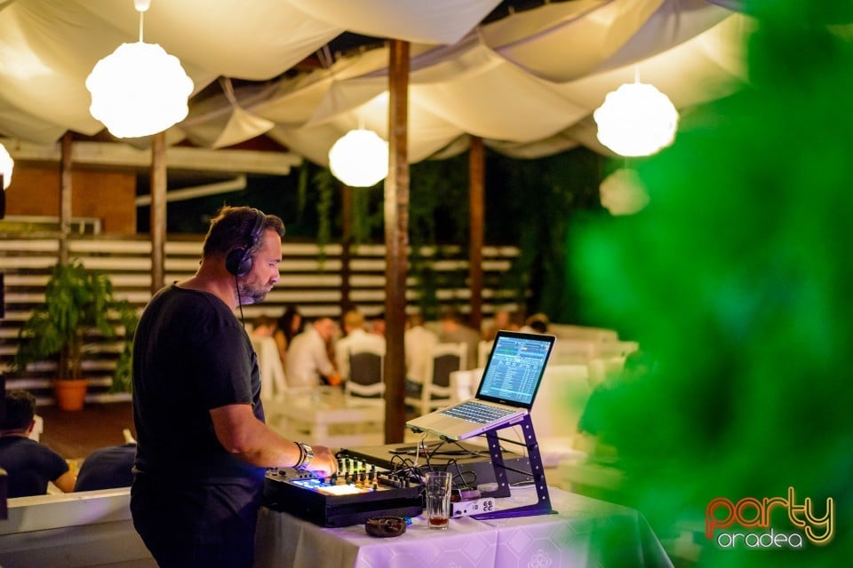 Friday Night Party with Chrom, Vine Summer Garden & Grill