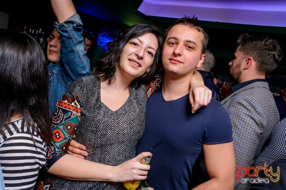 Friday Night Party, Green Pub