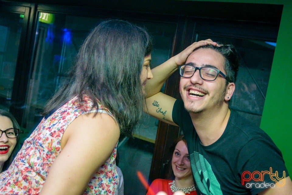 Friday Night Party, Green Pub