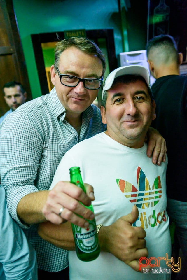 Friday Night Party, Green Pub
