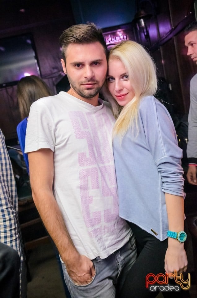 Friday Night Party, Green Pub