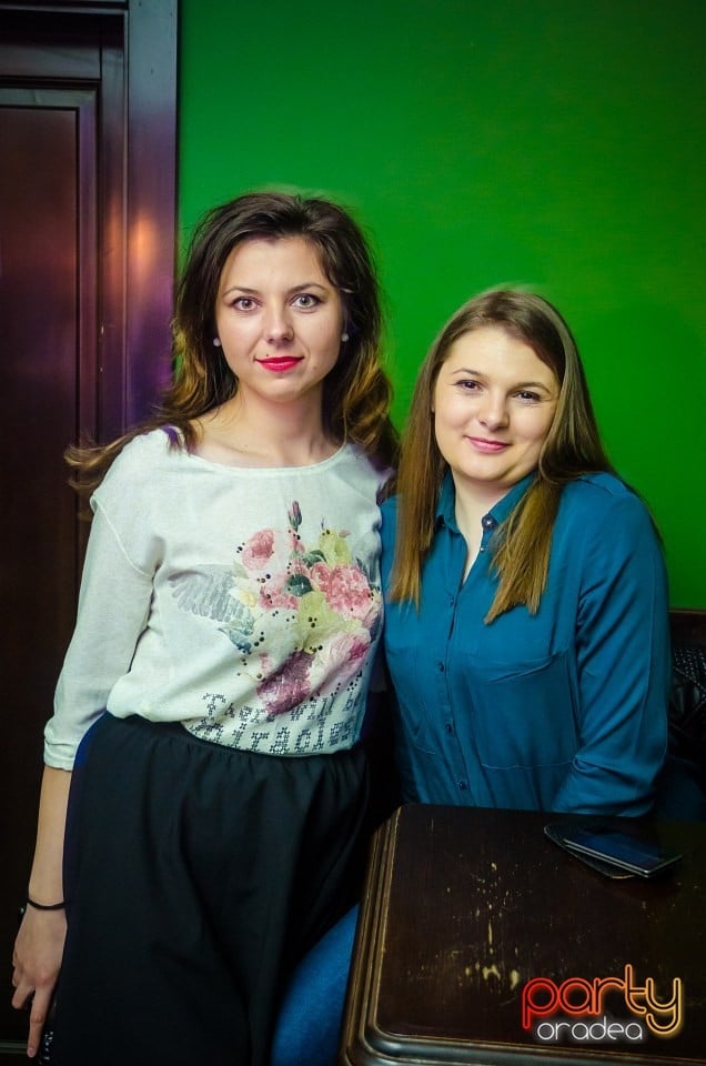 Friday Night Party, Green Pub