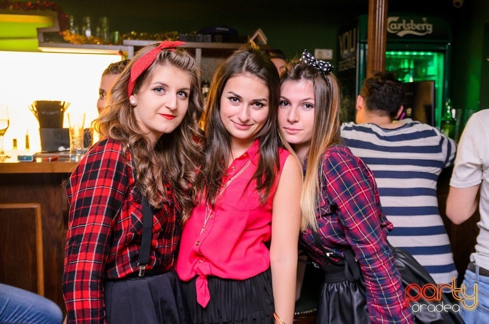 Friday Night Party, Green Pub