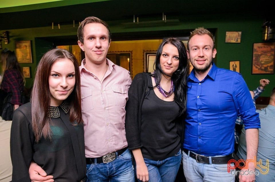 Friday Night Party, Green Pub