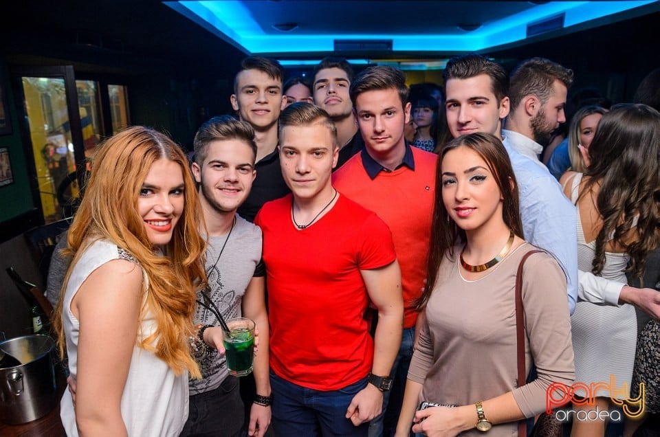 Friday Night Party, Green Pub