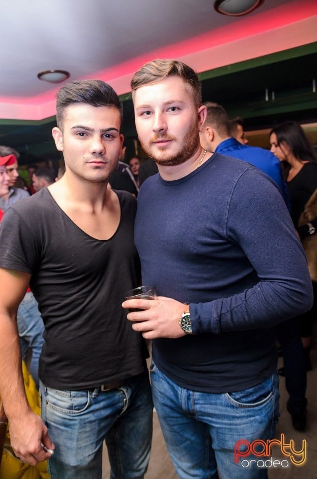 Friday Night Party, Green Pub