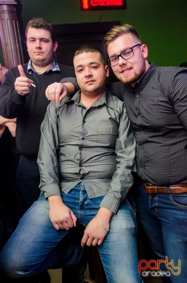 Friday Night Party, Green Pub