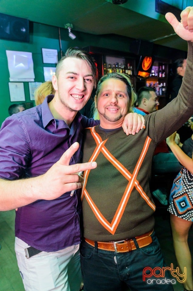 Friday Night Party, Green Pub