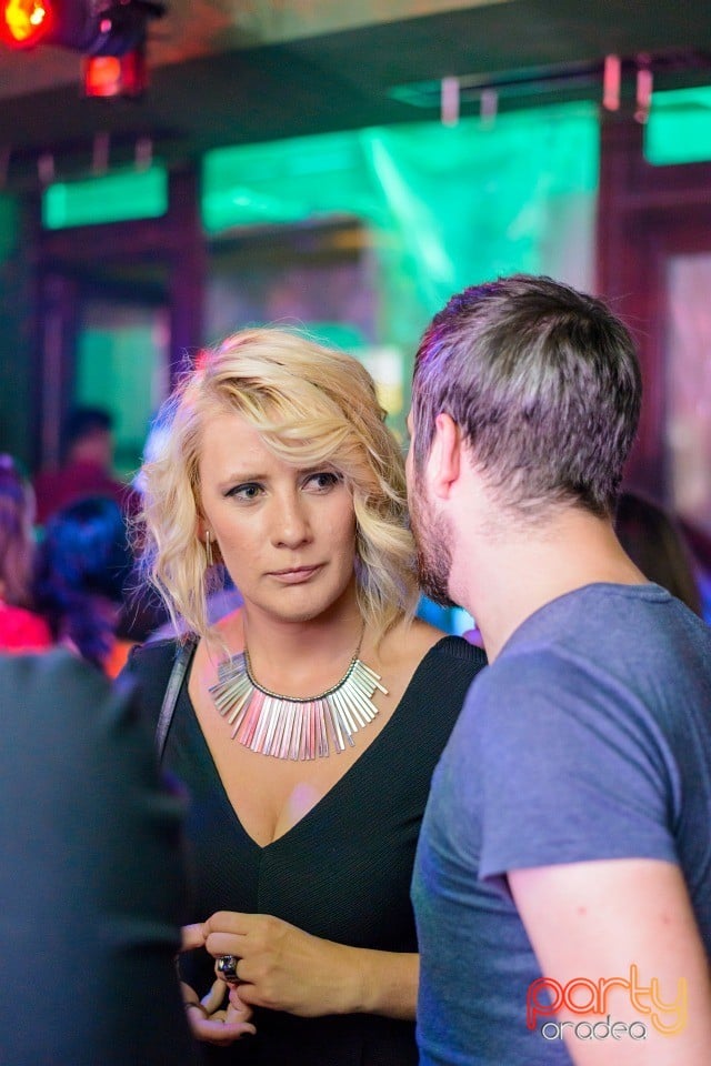 Friday Night Party, Green Pub