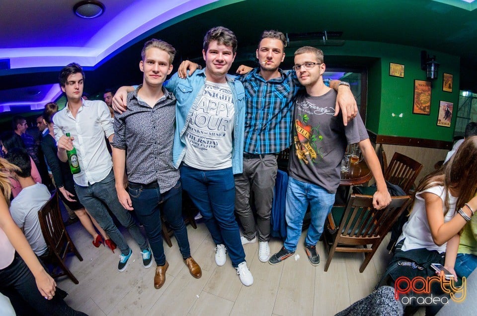 Friday Night Party, Green Pub