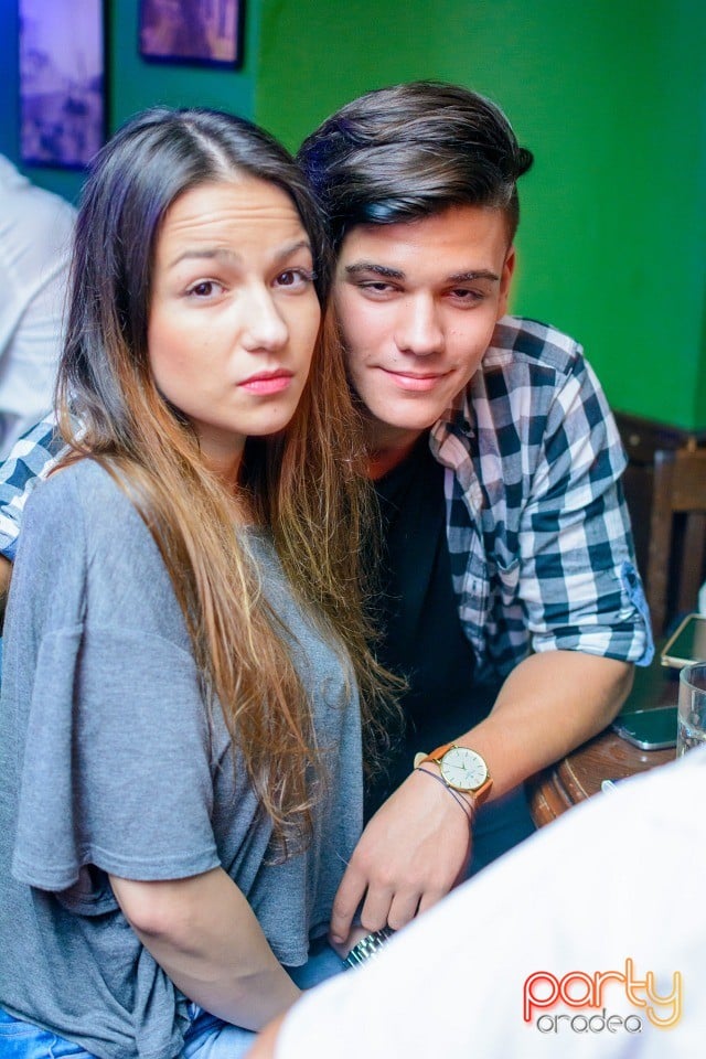 Friday Night Party, Green Pub