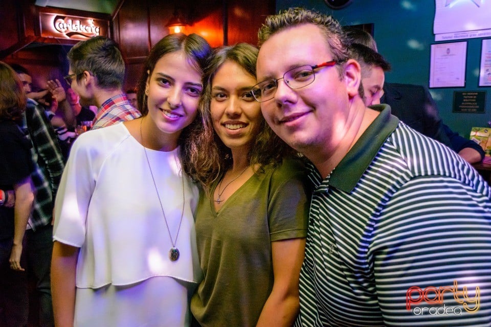 Friday Night Party, Green Pub
