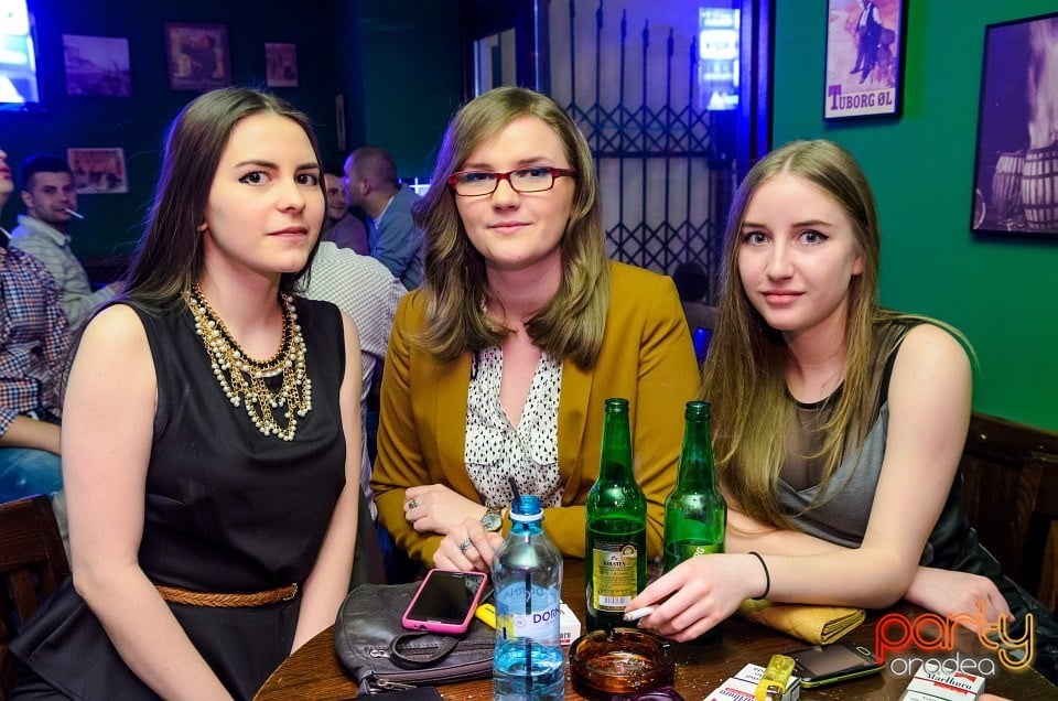 Friday Night Party, Green Pub