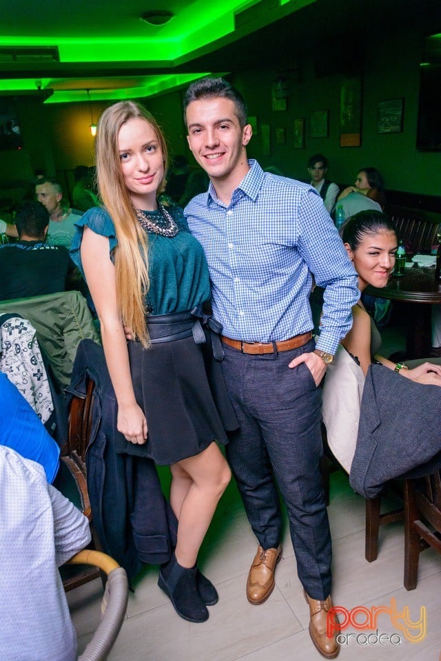 Friday Night Party, Green Pub