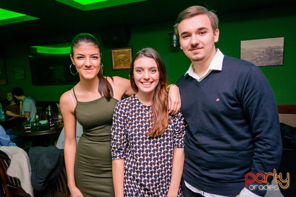 Friday Night Party, Green Pub