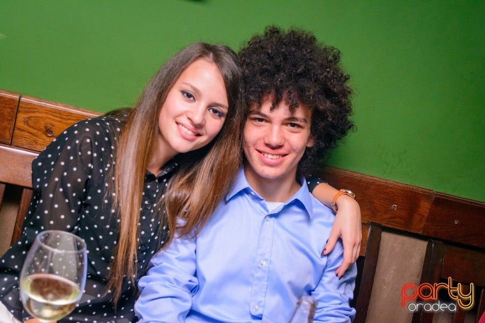 Friday Night Party, Green Pub