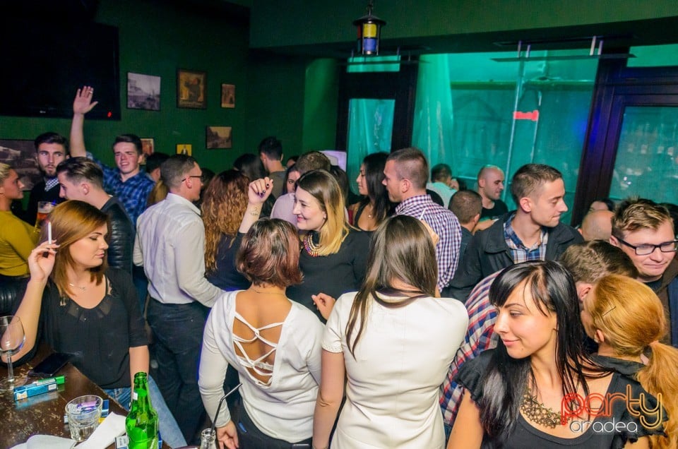 Friday Night Party, Green Pub