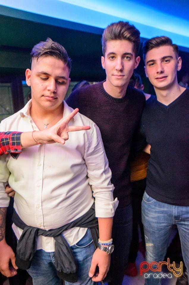 Friday Night Party, Green Pub