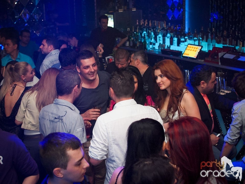 Friday Night Session #2 în The One, 