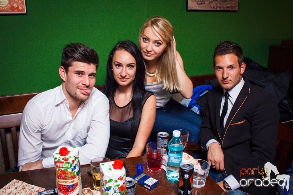 Friday night, Green Pub